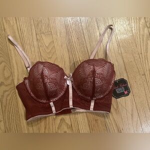 BLACK FUSHIA BY SECRET LACE NWT RED PEAR LACE BRA (36 D)